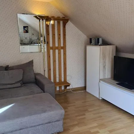 بيت للعطل Crow's Nest Comfortable